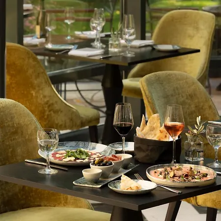 Отель Althoernitz Neubau 3*